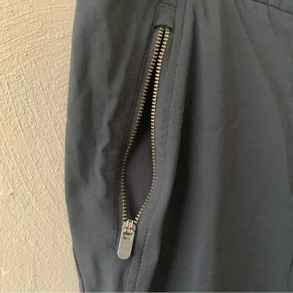 Athleta Wander Skinny Pant in Black Size 6P - Picture 4 of 14